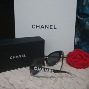 NWT fashion sunglasses